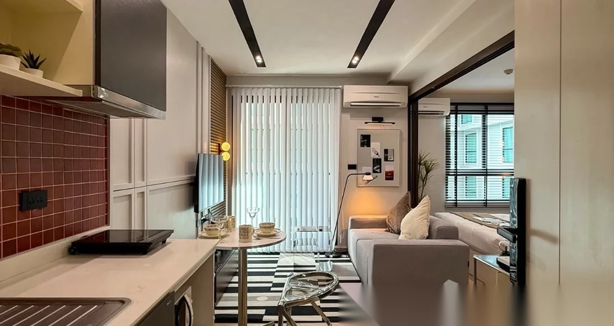 Studio Apartment for sale at ZCAPE III complex · Wichit · Pool View