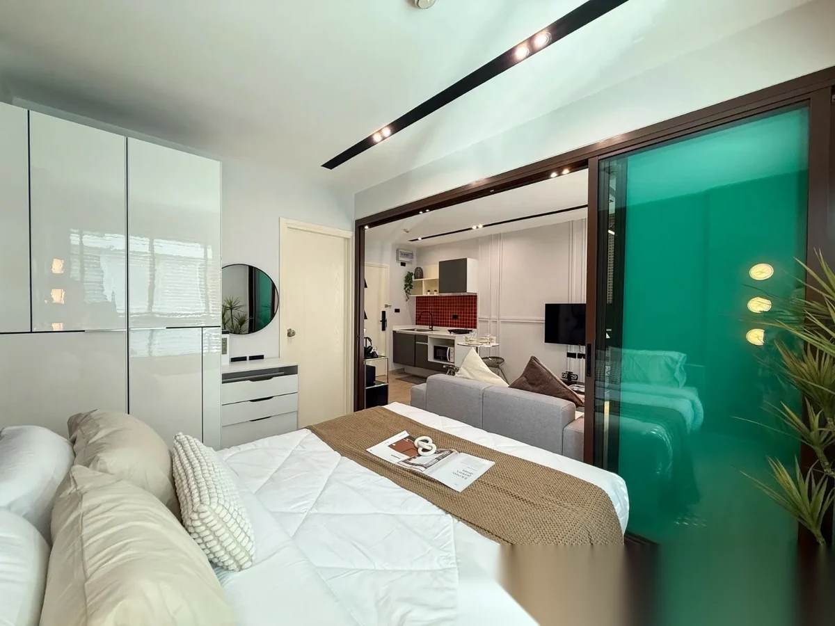 Studio Apartment for sale at ZCAPE III complex · Wichit · Pool View — photo 6