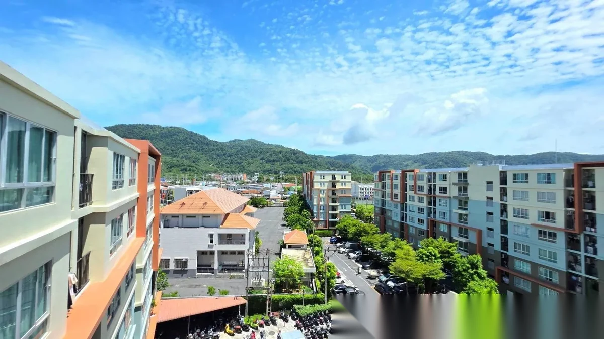 1 Bedroom Apartment for sale at D Condo Kathu-Patong complex · Kathu · Pool View — photo 4