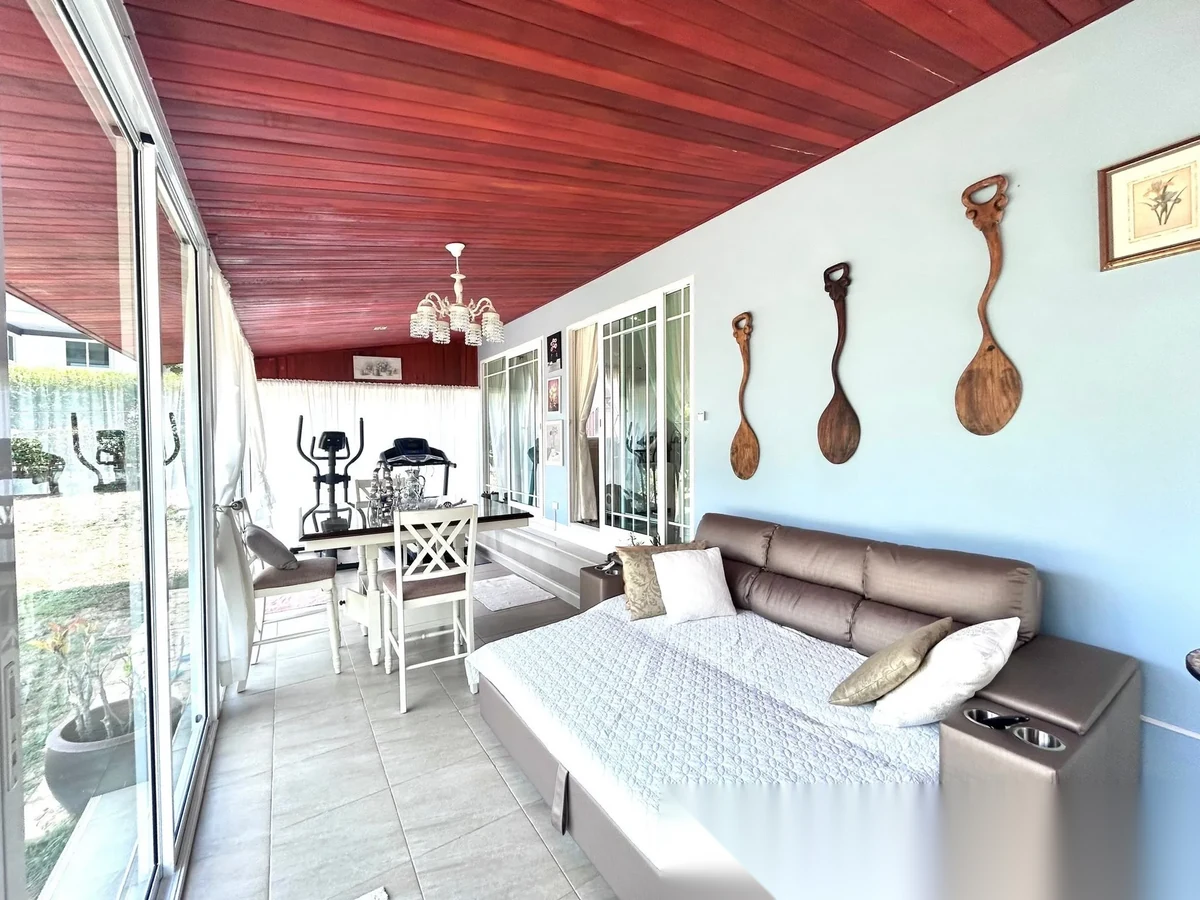 Дом 3BR в комплексе 88 Land and Houses Hillside Phuket · Чалонг · Вид в сад — фото 8