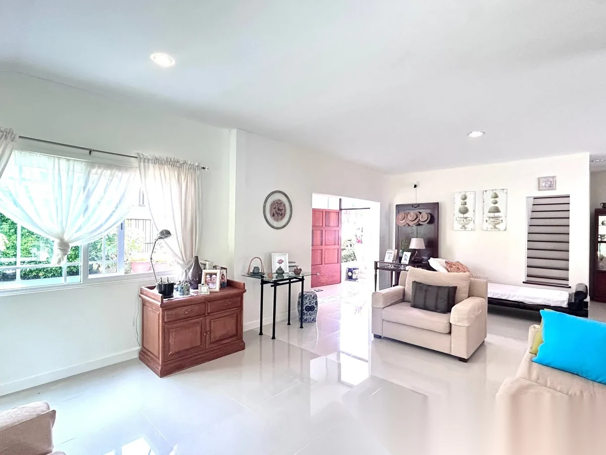 Дом 3BR в комплексе 88 Land and Houses Hillside Phuket · Чалонг · Вид в сад — фото 9