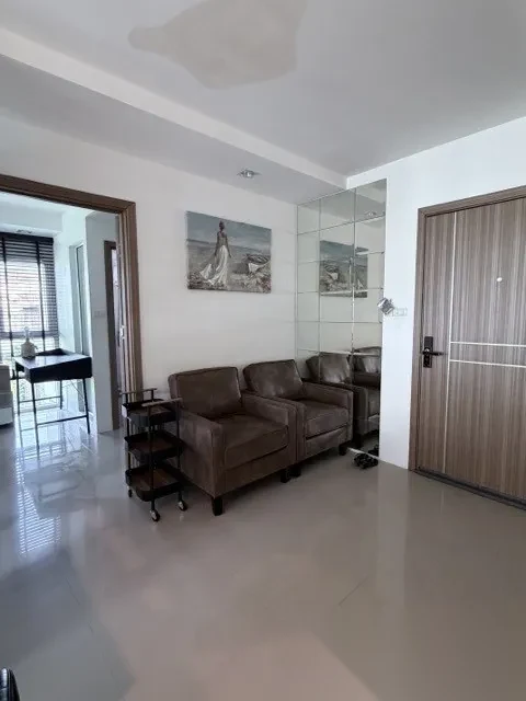1 Bedroom Apartment for sale at Royal Place complex · Kathu · Pool Access — photo 4