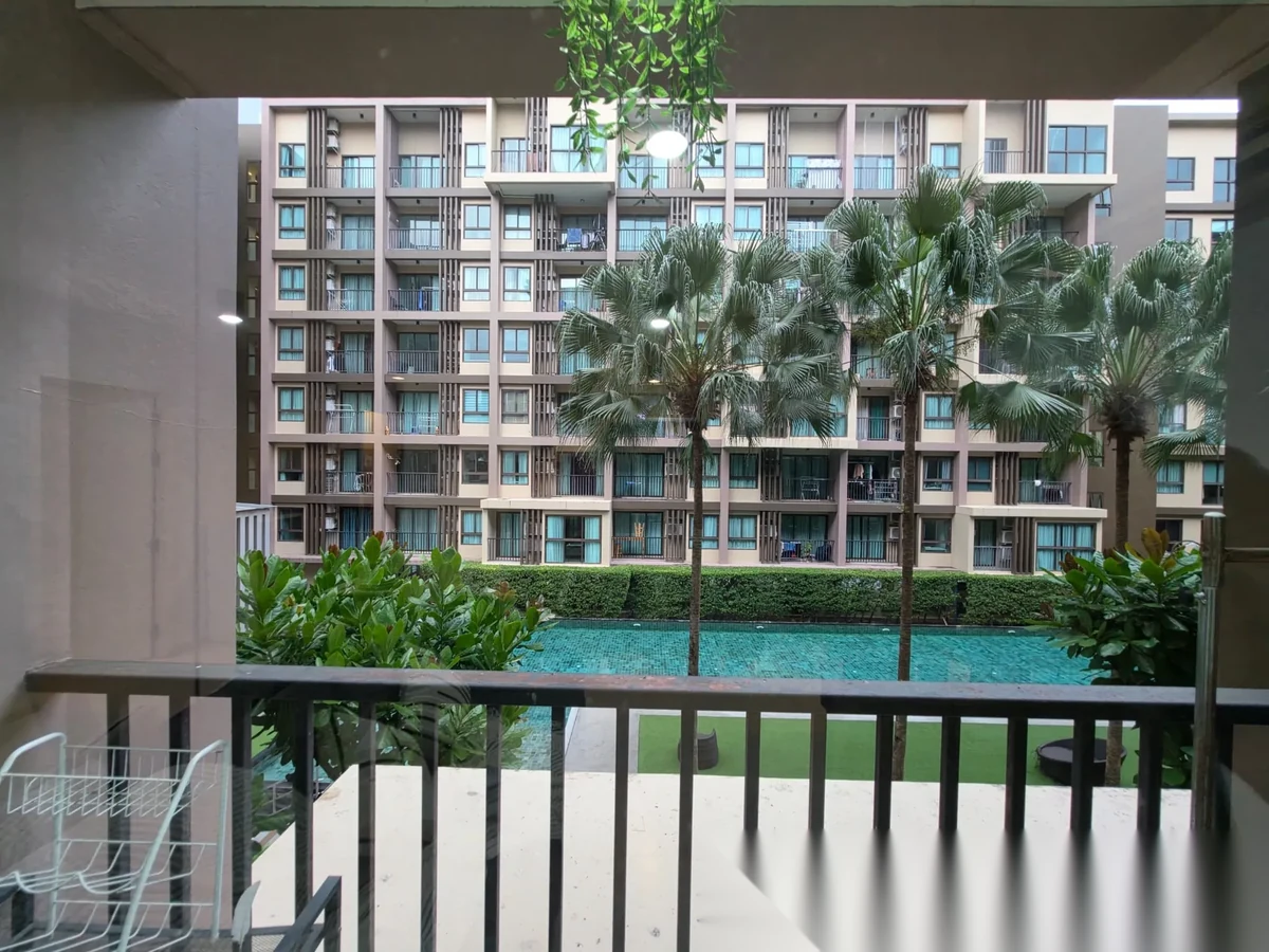 1 Bedroom Apartment for sale at ZCAPE III complex · Wichit · Pool View — photo 3