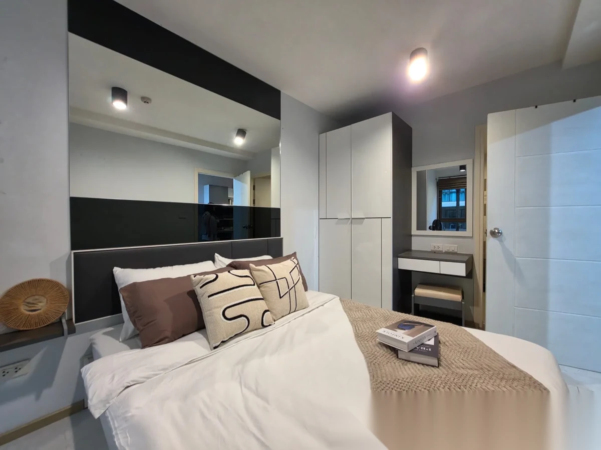 1 Bedroom Apartment for sale at ZCAPE III complex · Wichit · Pool View — photo 5