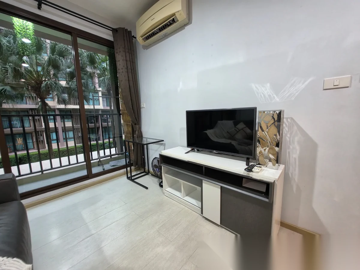 1 Bedroom Apartment for sale at ZCAPE III complex · Wichit · Pool View — photo 10