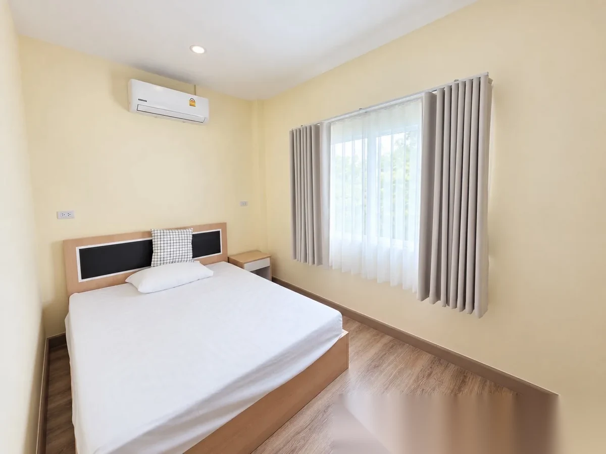 Дом 3BR в комплексе Chanakan Delight Kuku 3 · Пхукет-таун · Вид на бассейн — фото 3