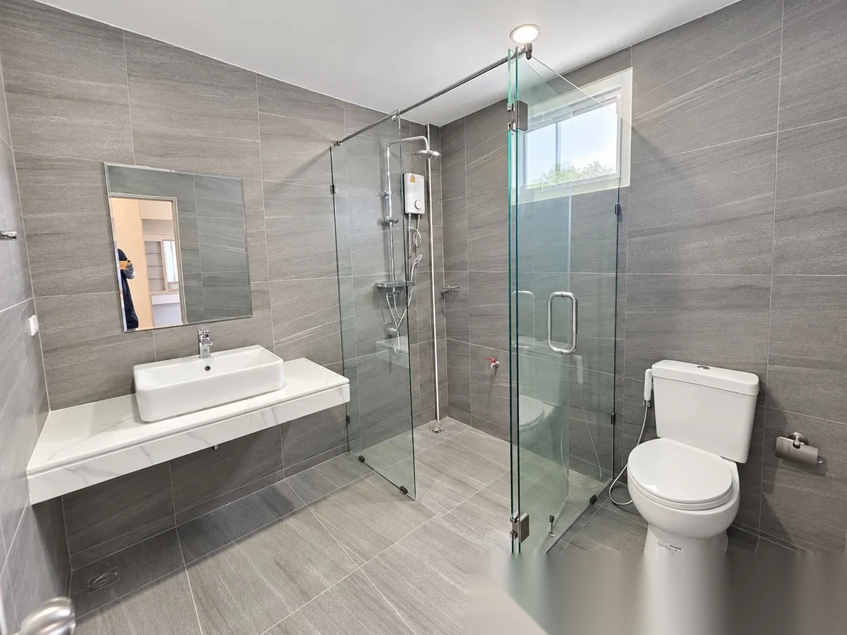 Дом 3BR в комплексе Chanakan Delight Kuku 3 · Пхукет-таун · Вид на бассейн — фото 7