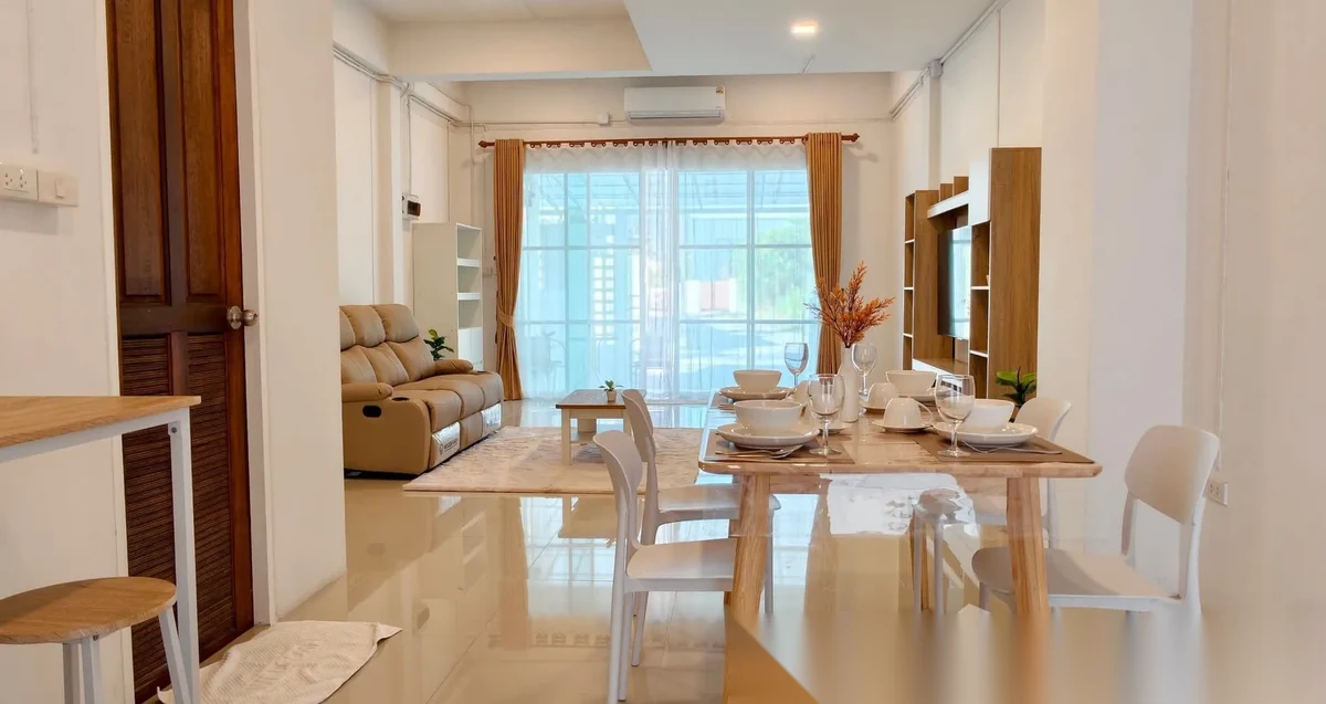 Таунхаус 2BR в комплексе Chalong Living Home · Чалонг