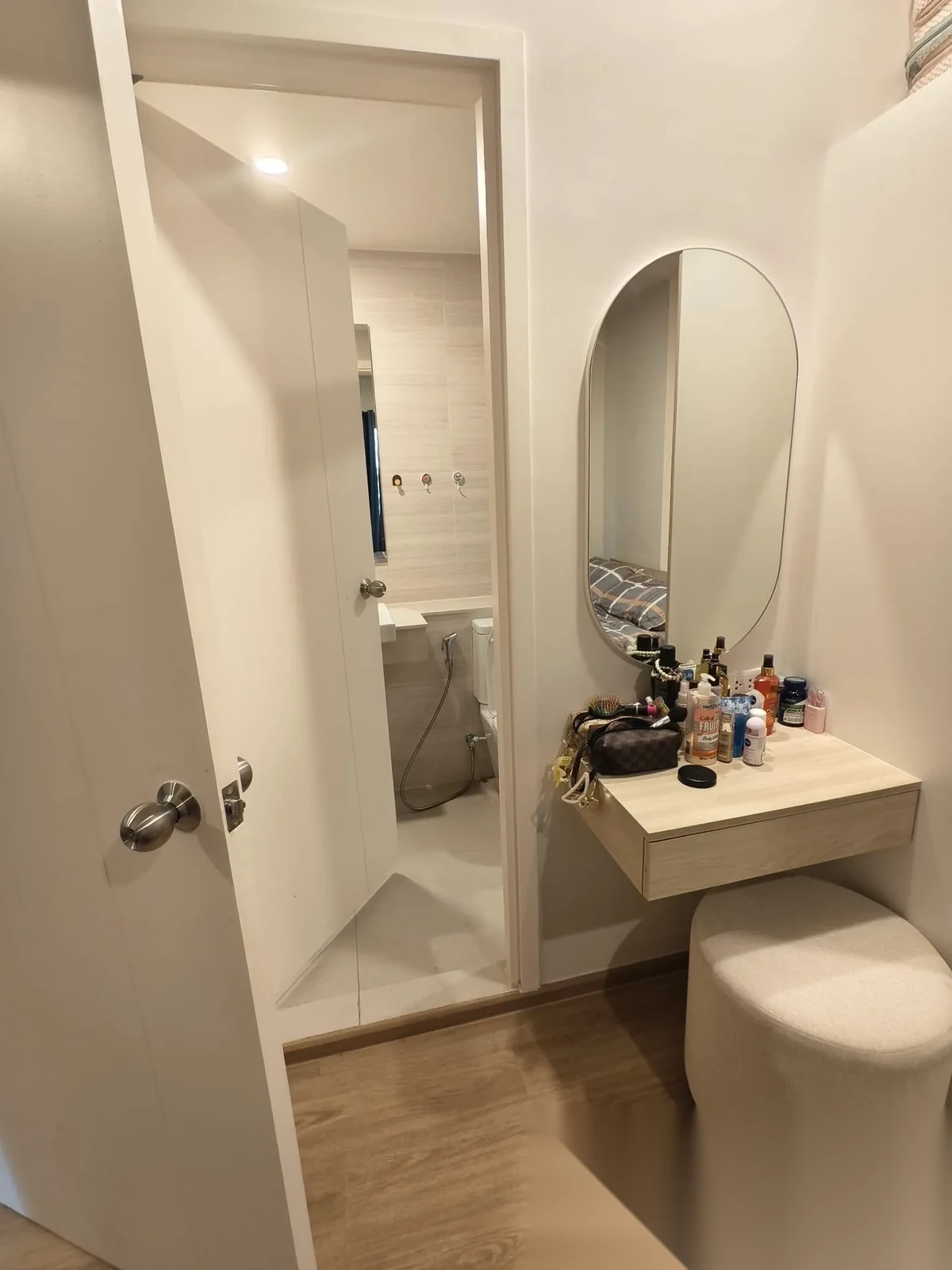 Апартаменты 1BR в ЖК Phyll Phuket by Central Pattana · Вичит · Вид на бассейн — фото 4