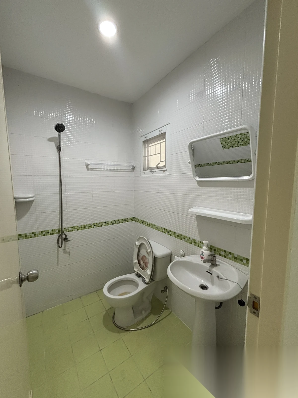 Таунхаус 3BR в комплексе Baan Chanakan Baan Klang Muang · Вичит — фото 12