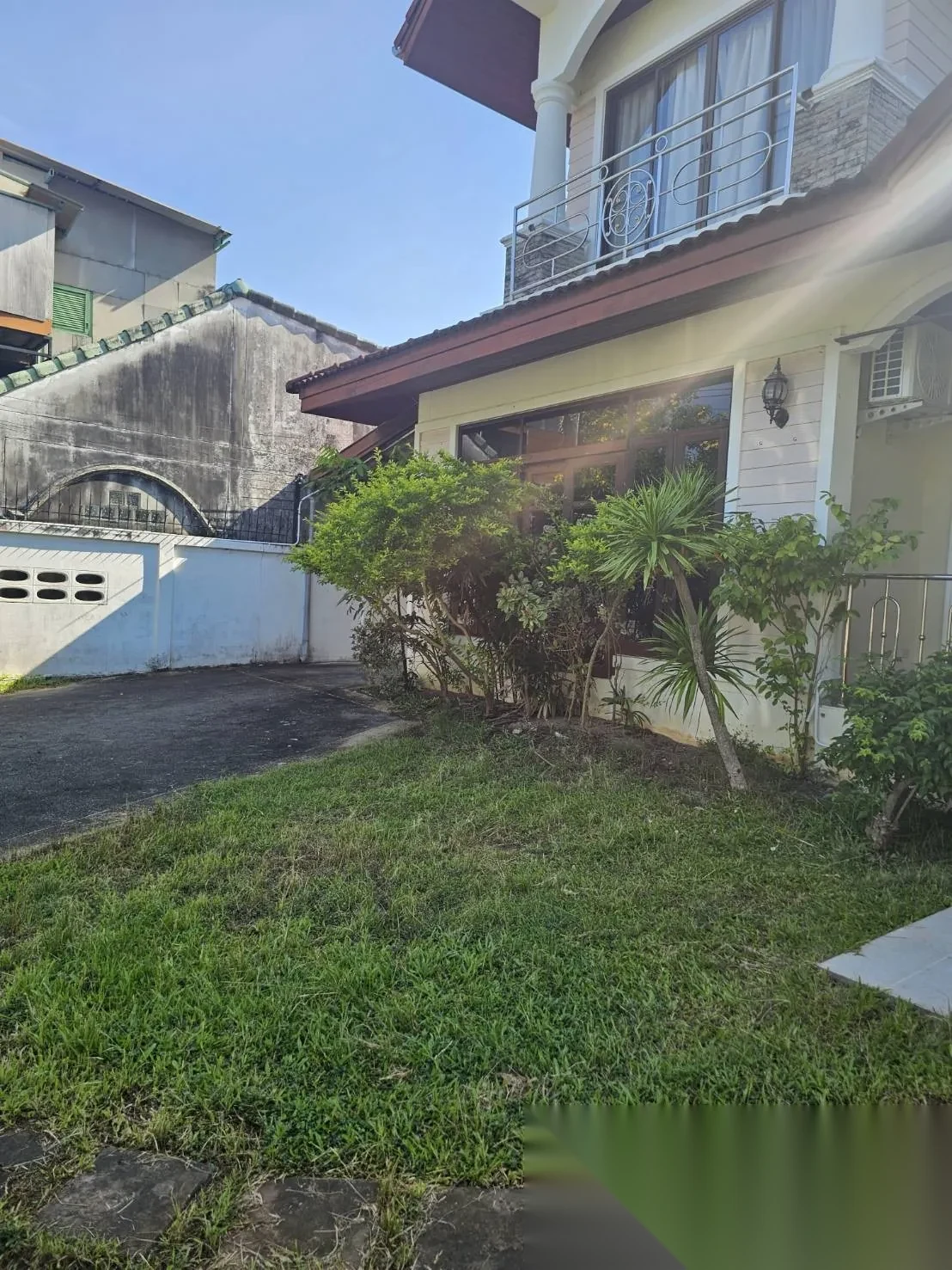 3 Bedroom House for rent at 3 bedrooms house with a spacious garden complex · Chalong · Garden View — photo 5