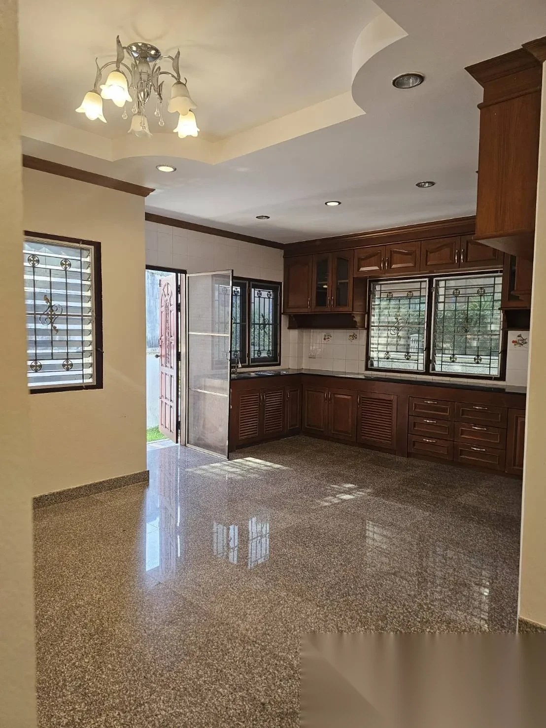 3 Bedroom House for rent at 3 bedrooms house with a spacious garden complex · Chalong · Garden View — photo 10