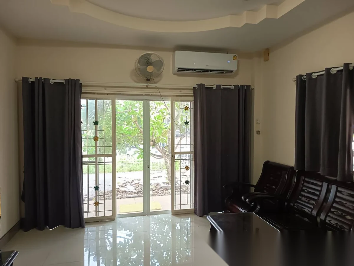 3 Bedroom House for rent at Baan Suan Yu Charoen 3 complex · Si Sunthon — photo 6