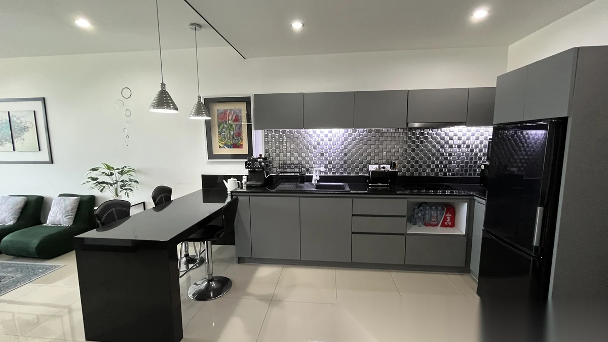 2 Bedroom Apartment for sale at Nai Harn Beach Condominium complex · Rawai — photo 4