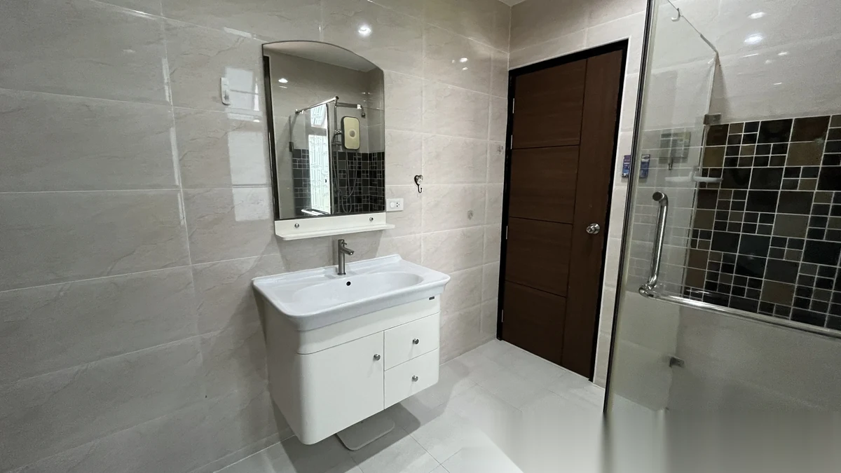 2 Bedroom Apartment for sale at Nai Harn Beach Condominium complex · Rawai — photo 13