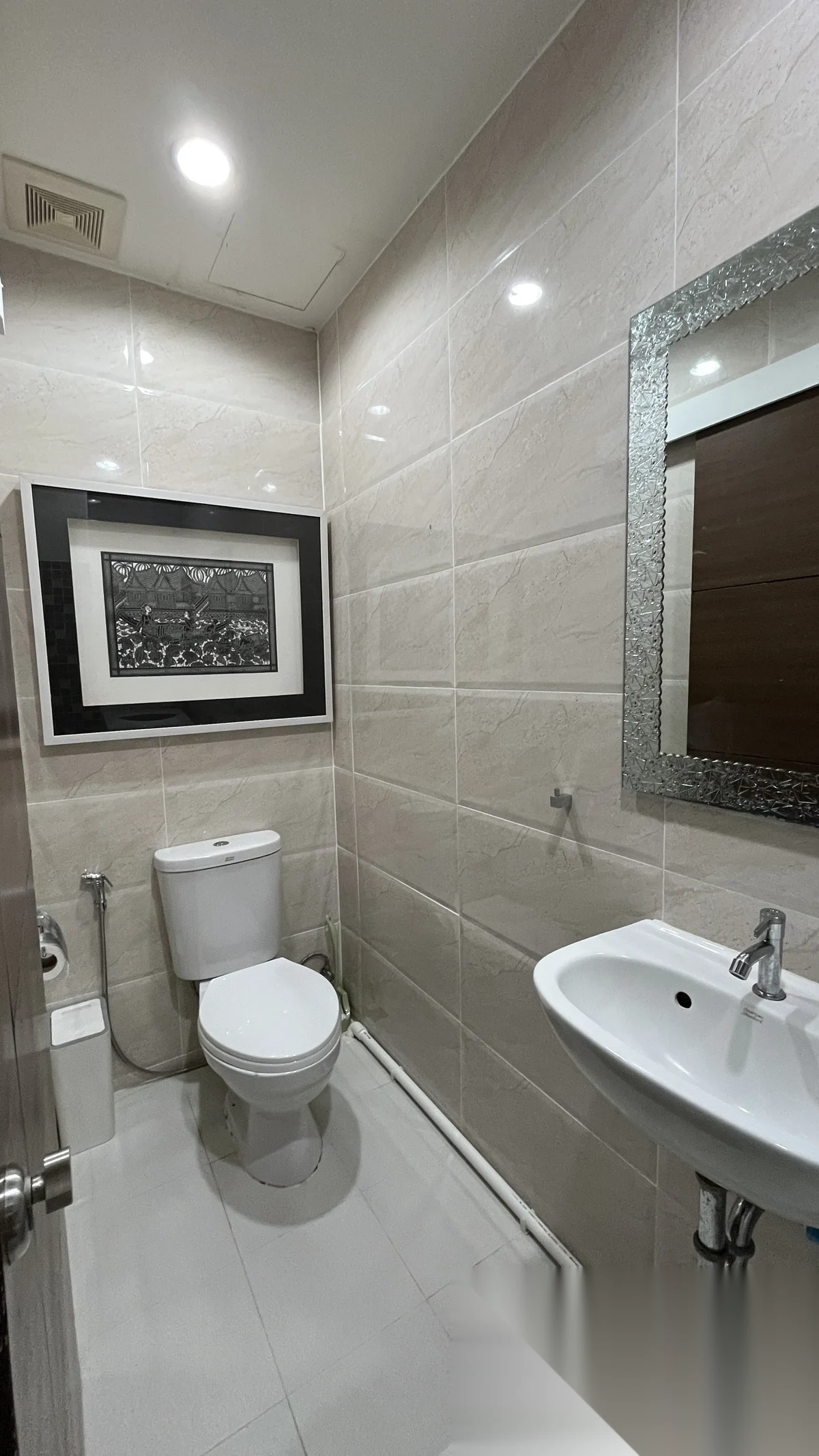 2 Bedroom Apartment for sale at Nai Harn Beach Condominium complex · Rawai — photo 14