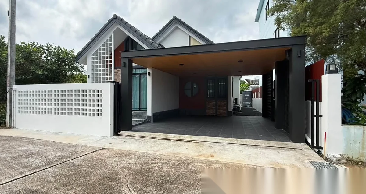 3 Bedroom House for rent at 3 Bedrooms House in a Great Location Pa Khlong Chiph complex · Thep Krasattri · Garden View