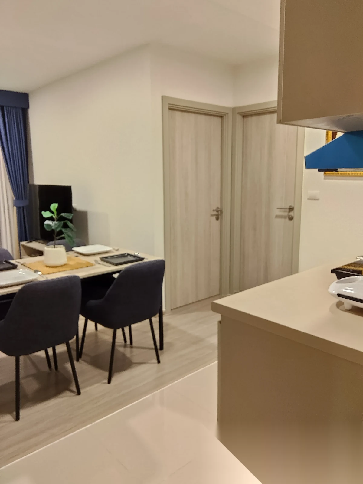 Апартаменты 2BR в ЖК Dcondo Reef Phuket · Кату · Вид на бассейн — фото 2
