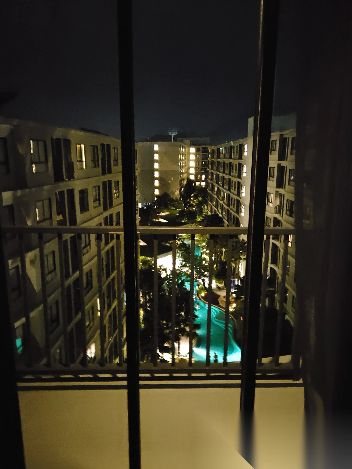 Апартаменты 2BR в ЖК Dcondo Reef Phuket · Кату · Вид на бассейн — фото 12