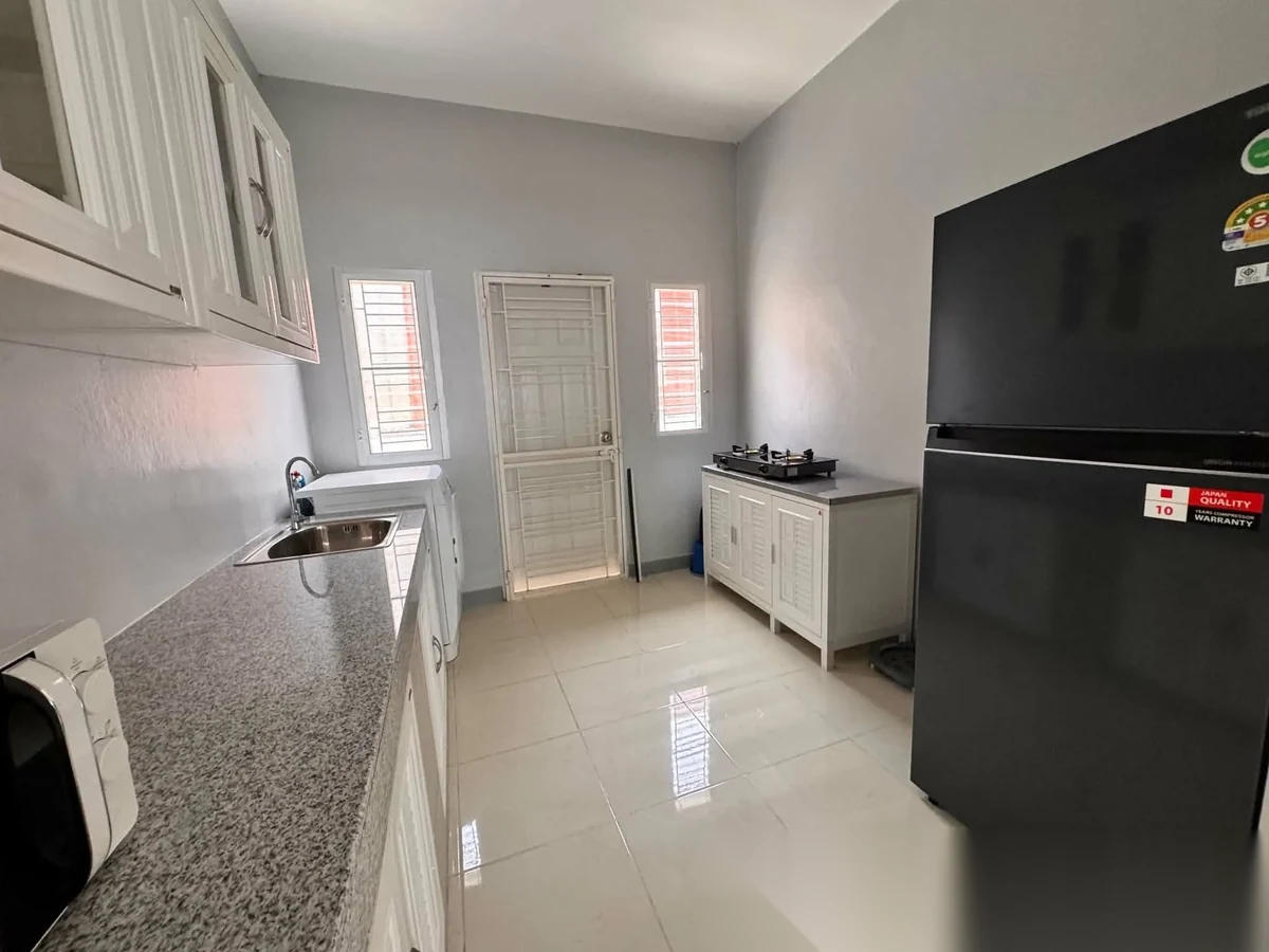 3 Bedroom House for rent at Phanason Park Ville 3 (Baan Lipon) complex · Si Sunthon — photo 4