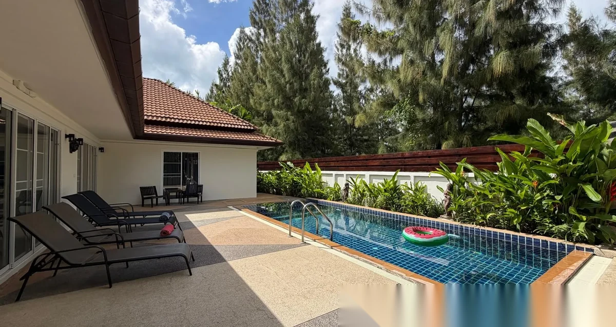 4 Bedroom Villa for rent at In the heart of Rawai - 4 Bedrooms plus 2 stories annex complex · Chalong · Garden View