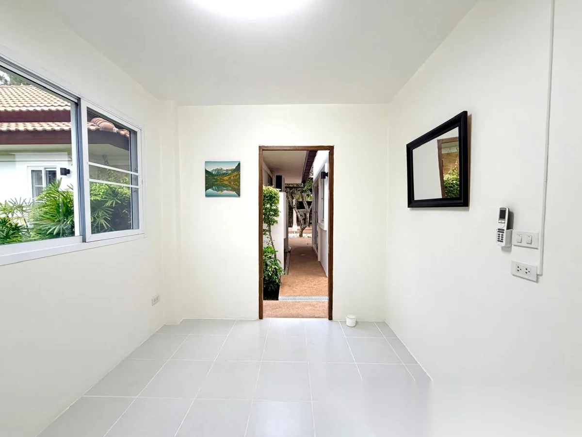 4 Bedroom Villa for rent at In the heart of Rawai - 4 Bedrooms plus 2 stories annex complex · Chalong · Garden View — photo 5