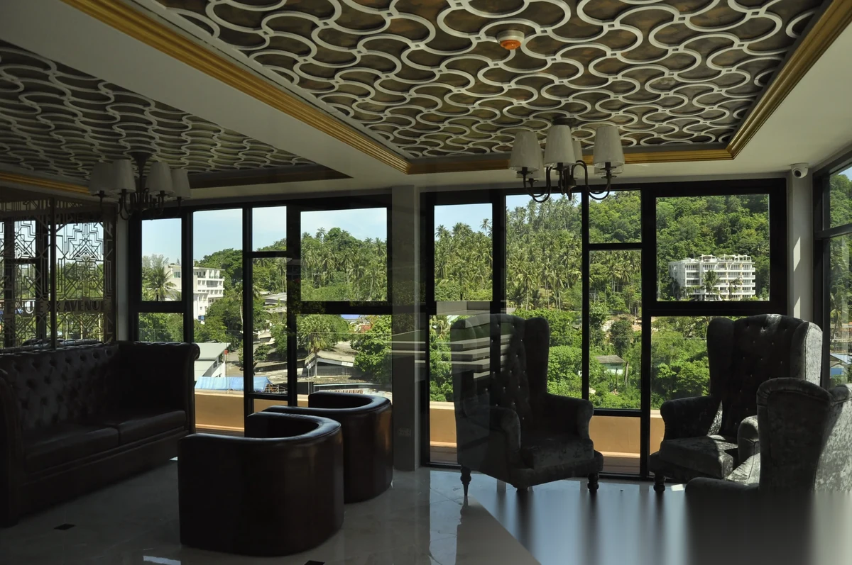1 Bedroom Apartment for sale at 6th Avenue Surin complex · Choeng Thale · Pool Access — photo 7
