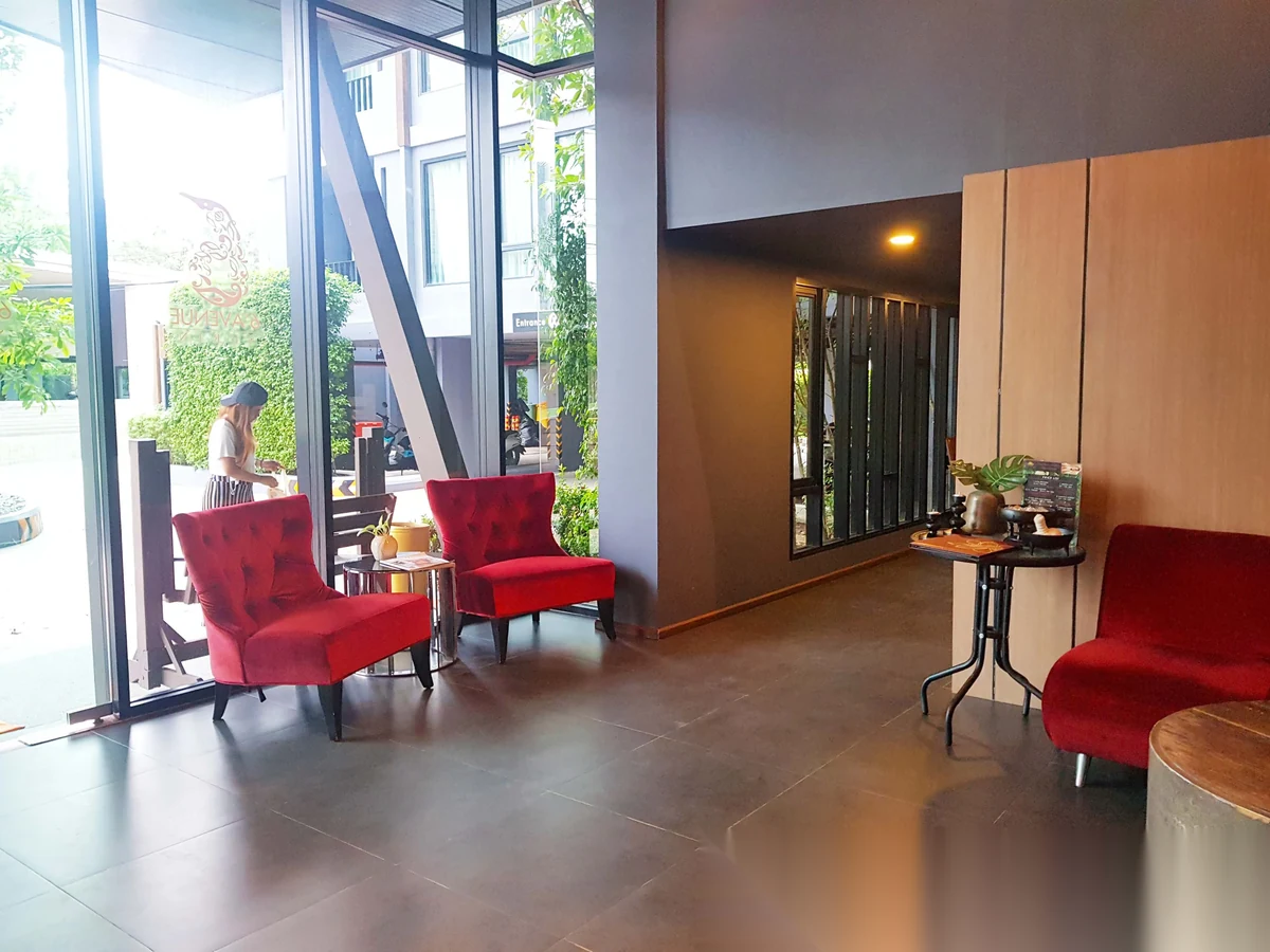 Апартаменты 1BR в ЖК 6th Avenue Surin · Чернг Тале / Bang Tao · Выход к бассейну — фото 19