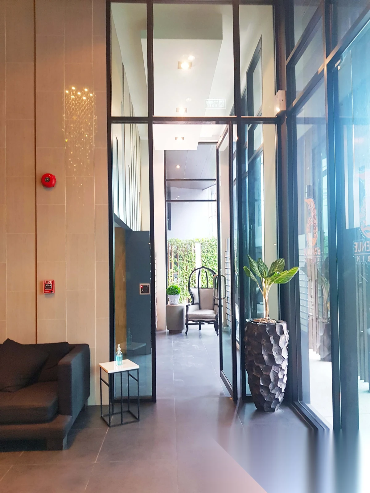 Апартаменты 1BR в ЖК 6th Avenue Surin · Чернг Тале / Bang Tao · Выход к бассейну — фото 22