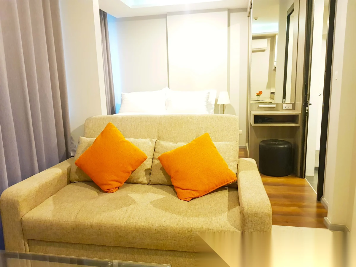Апартаменты 1BR в ЖК 6th Avenue Surin · Чернг Тале / Bang Tao · Выход к бассейну — фото 26