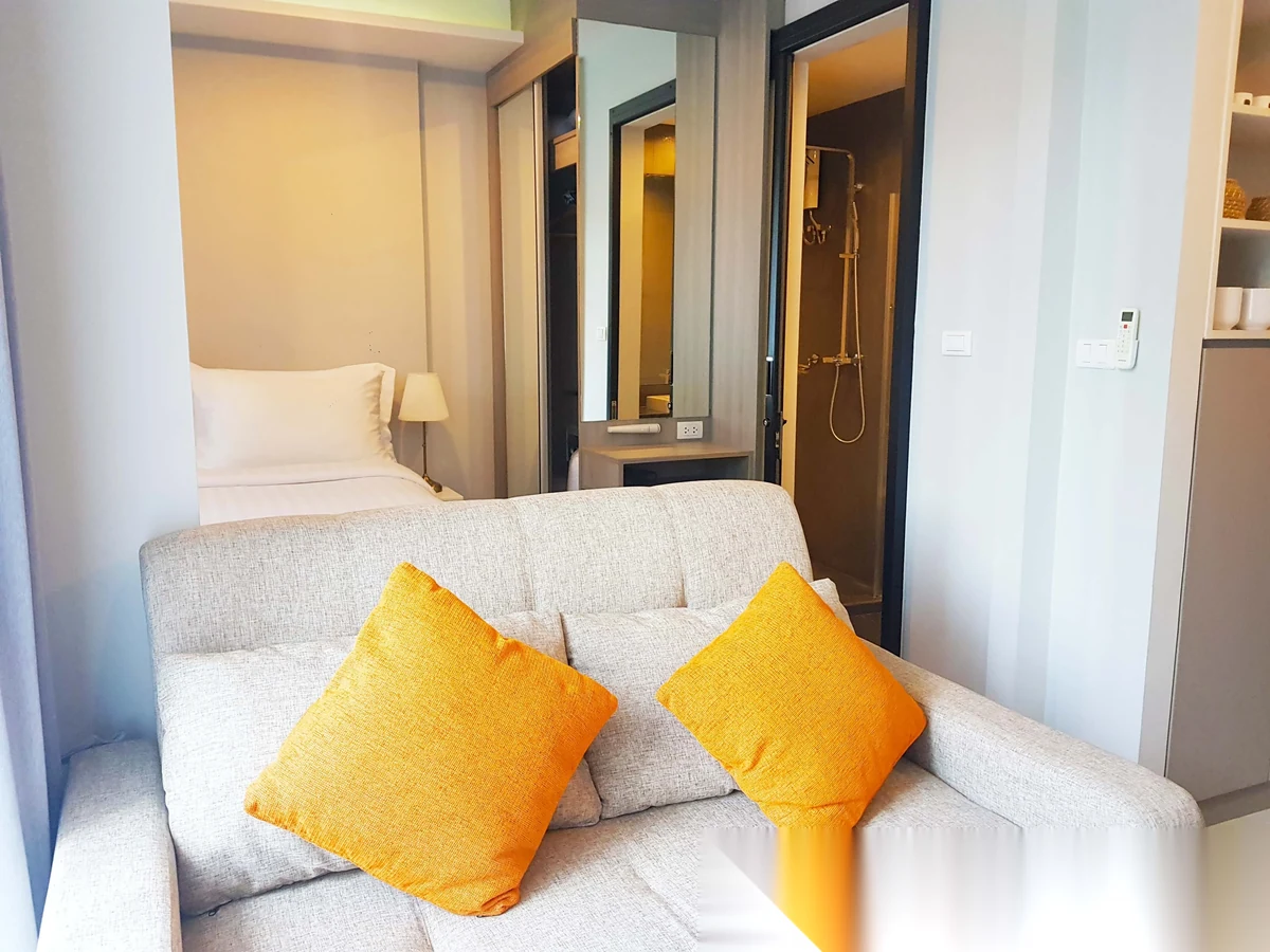 Апартаменты 1BR в ЖК 6th Avenue Surin · Чернг Тале / Bang Tao · Выход к бассейну — фото 33