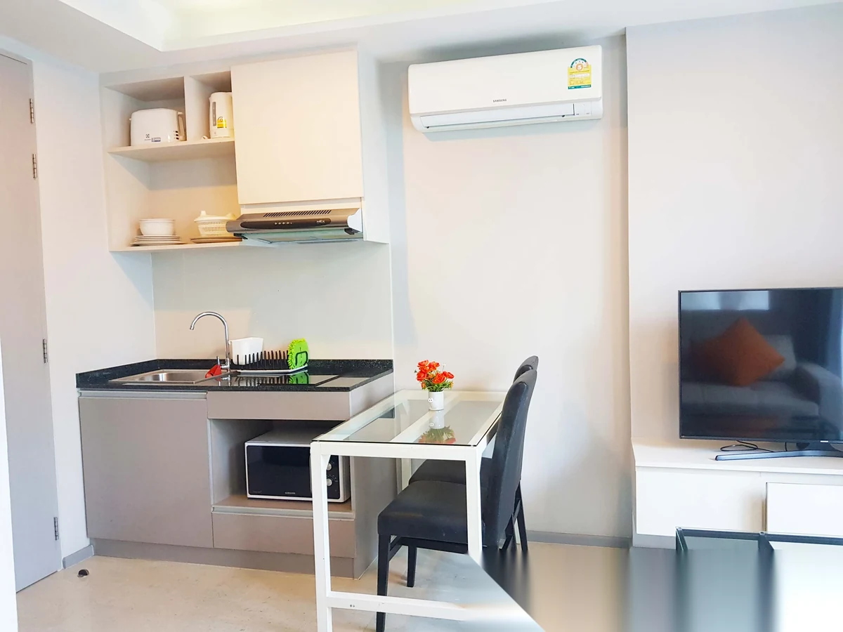 Апартаменты 1BR в ЖК 6th Avenue Surin · Чернг Тале / Bang Tao · Выход к бассейну — фото 35