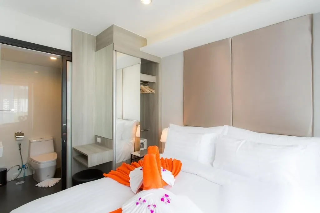 Апартаменты 1BR в ЖК 6th Avenue Surin · Чернг Тале / Bang Tao · Выход к бассейну — фото 40