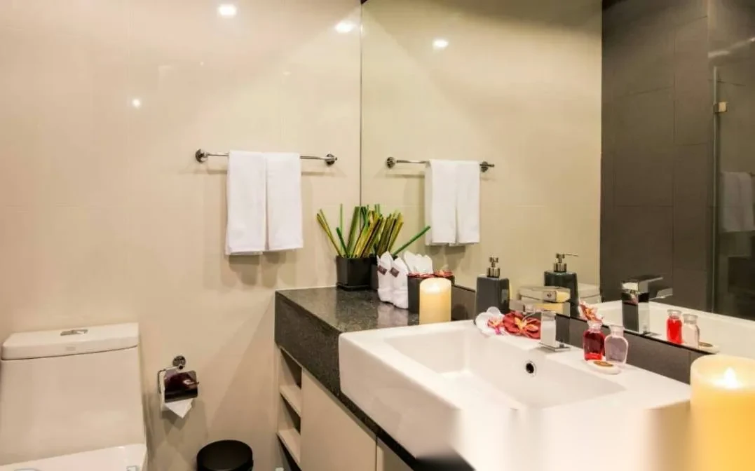 Апартаменты 1BR в ЖК 6th Avenue Surin · Чернг Тале / Bang Tao · Выход к бассейну — фото 45