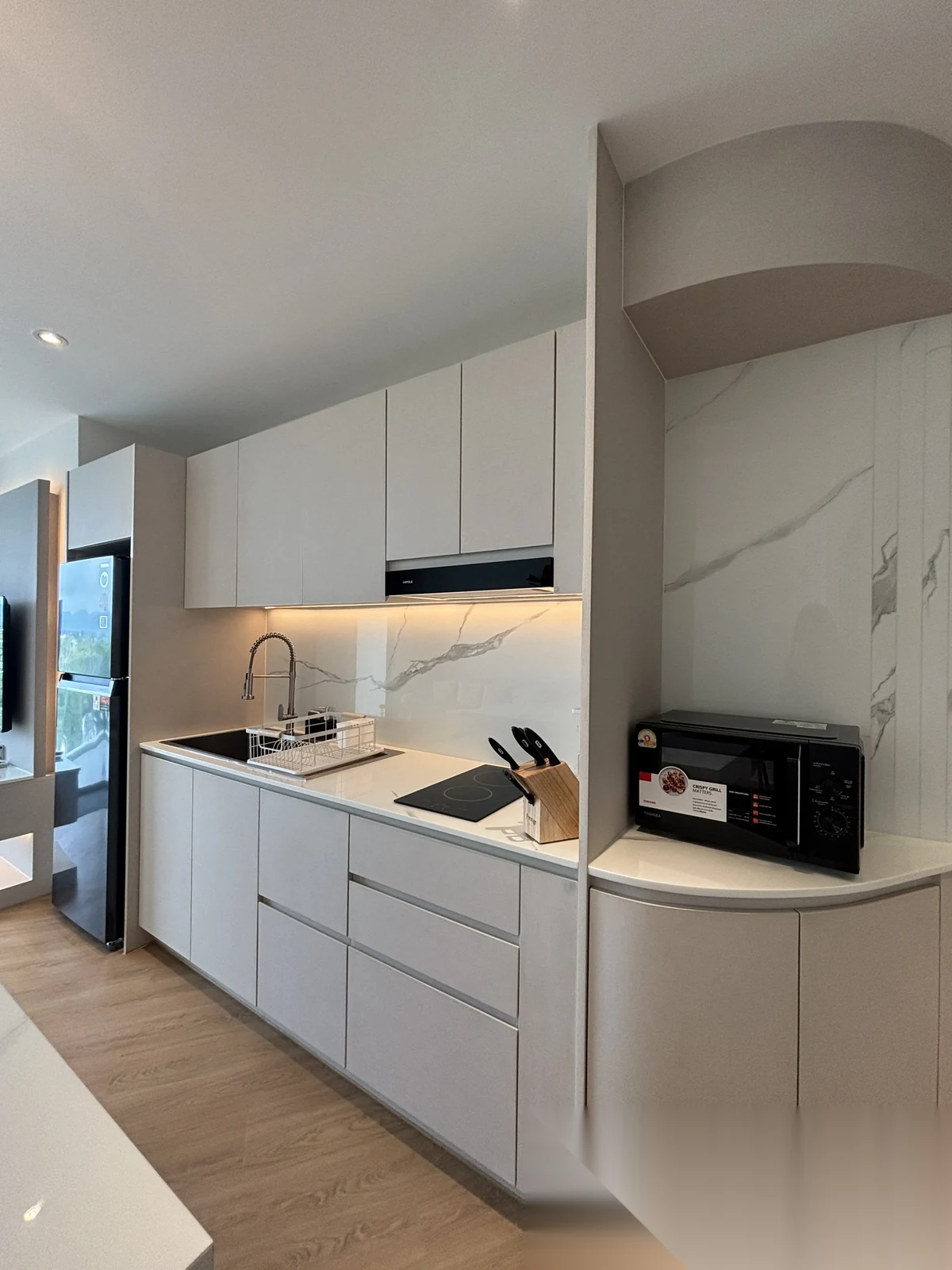3 Bedroom Apartment for rent at The Aqua complex · Choeng Thale · Lake View — photo 6