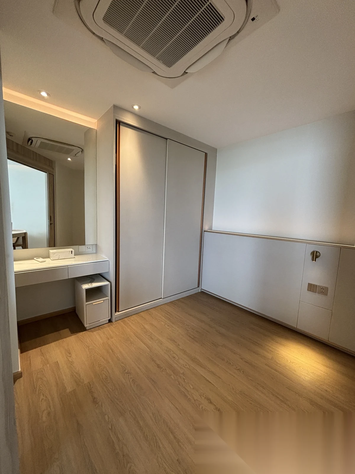 3 Bedroom Apartment for rent at The Aqua complex · Choeng Thale · Lake View — photo 9