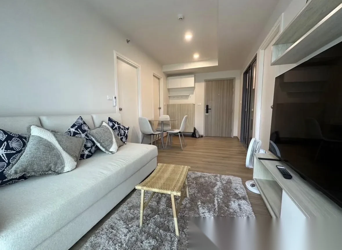 Апартаменты 2BR в ЖК Phyll Phuket by Central Pattana · Вичит · Вид на бассейн — фото 9