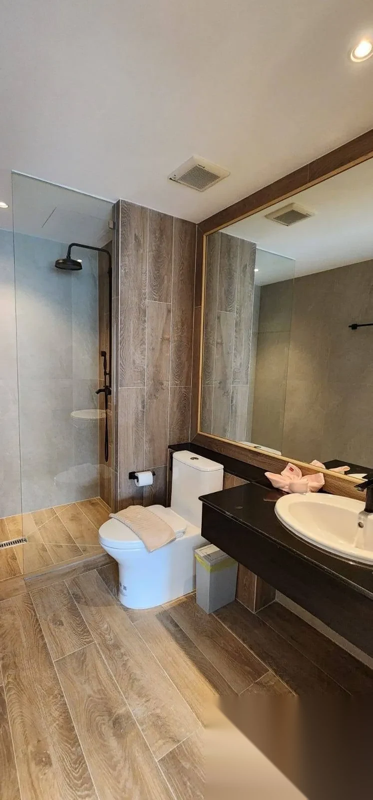 3 Bedroom Apartment for sale at The Green Places Condominium complex · Phuket Town — photo 27