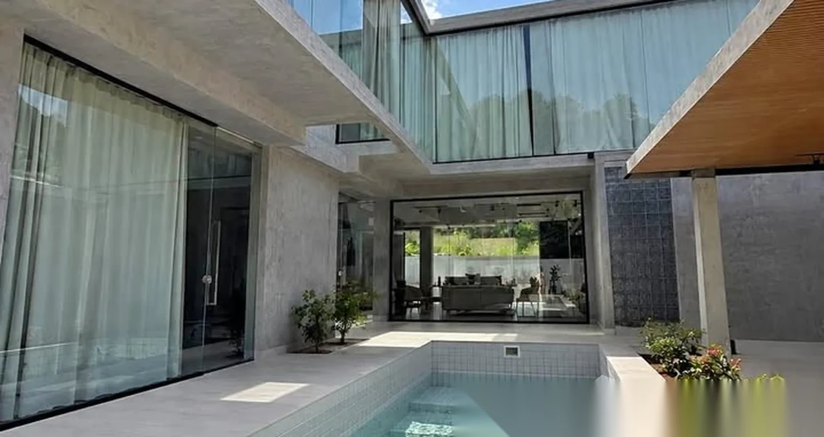 5 Bedroom Villa for sale · Pool View