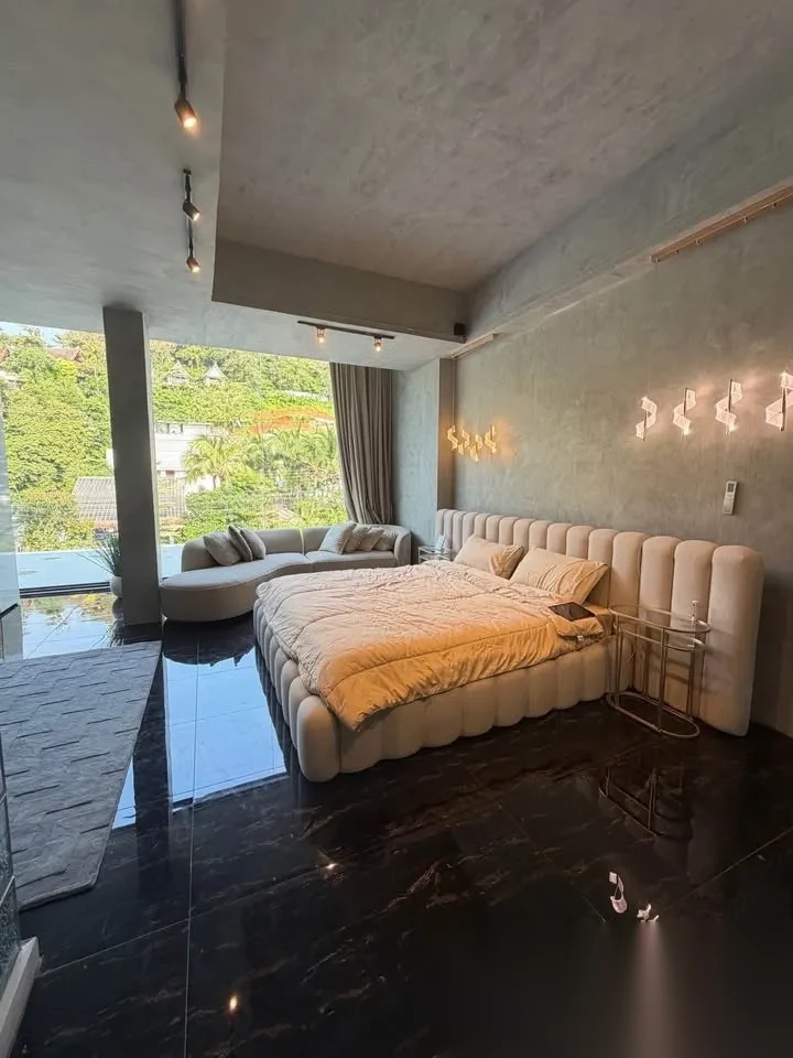 5 Bedroom Villa for sale · Pool View — photo 5