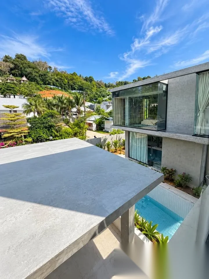 5 Bedroom Villa for sale · Pool View — photo 11
