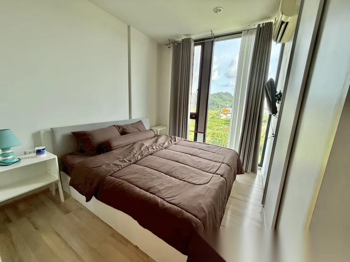 Апартаменты 1BR в ЖК The Base Uptown · Пхукет-таун · Выход к бассейну — фото 6