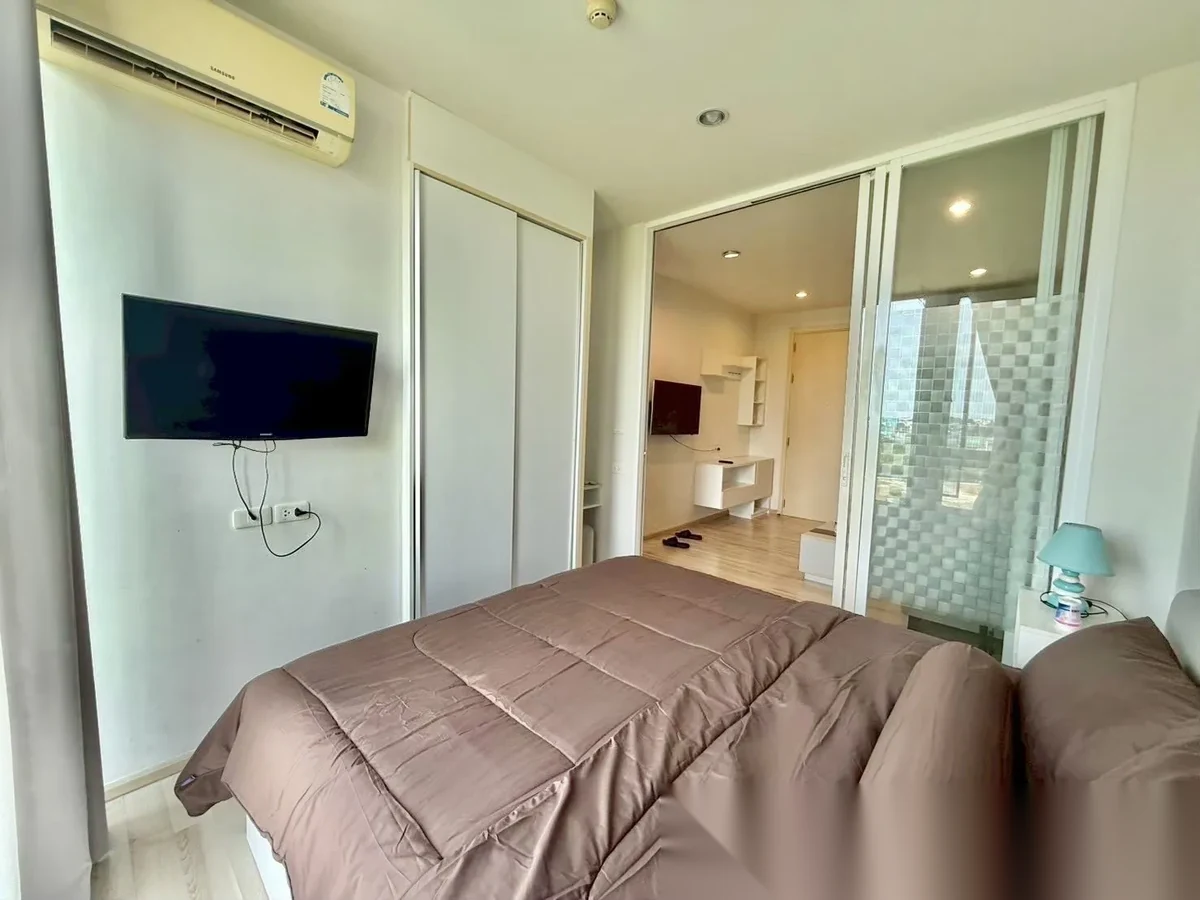 Апартаменты 1BR в ЖК The Base Uptown · Пхукет-таун · Выход к бассейну — фото 7