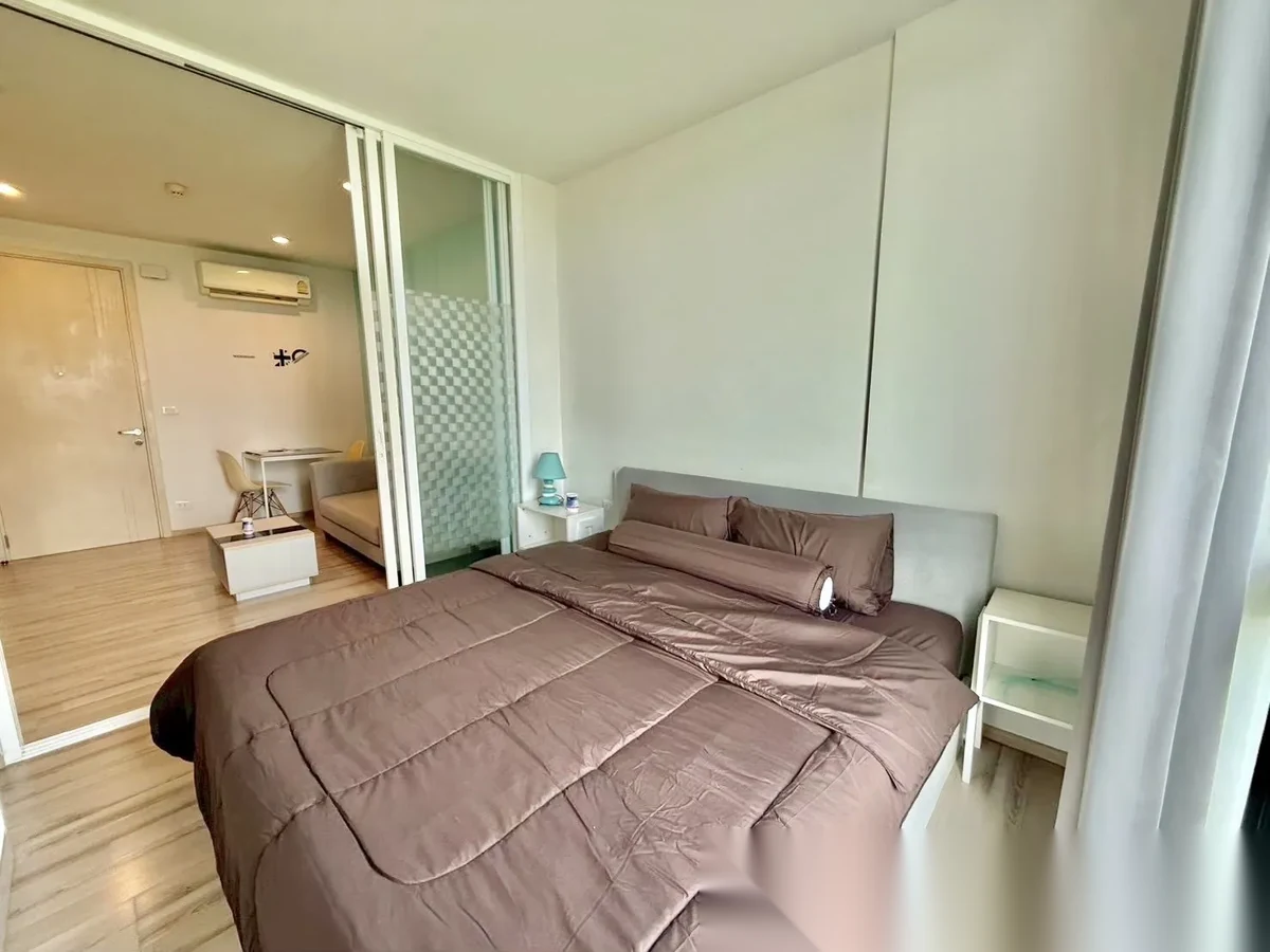Апартаменты 1BR в ЖК The Base Uptown · Пхукет-таун · Выход к бассейну — фото 8