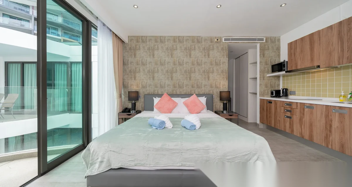 Studio Apartment for sale at Absolute Twin Sands Resort & Spa complex · Patong · Pool View — превью PDF