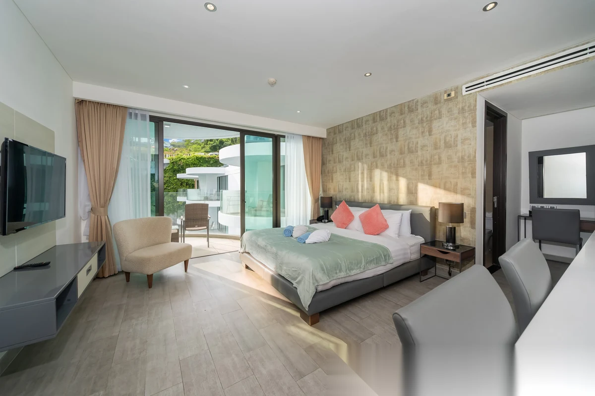Studio Apartment for sale at Absolute Twin Sands Resort & Spa complex · Patong · Pool View — photo 3