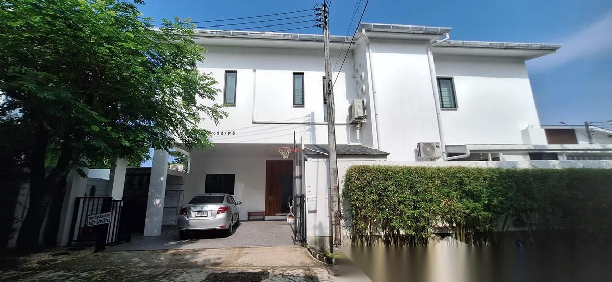 Вилла 3BR в комплексе Mono Loft House Koh Keaw · Ко Каео · Вид на бассейн — фото 4