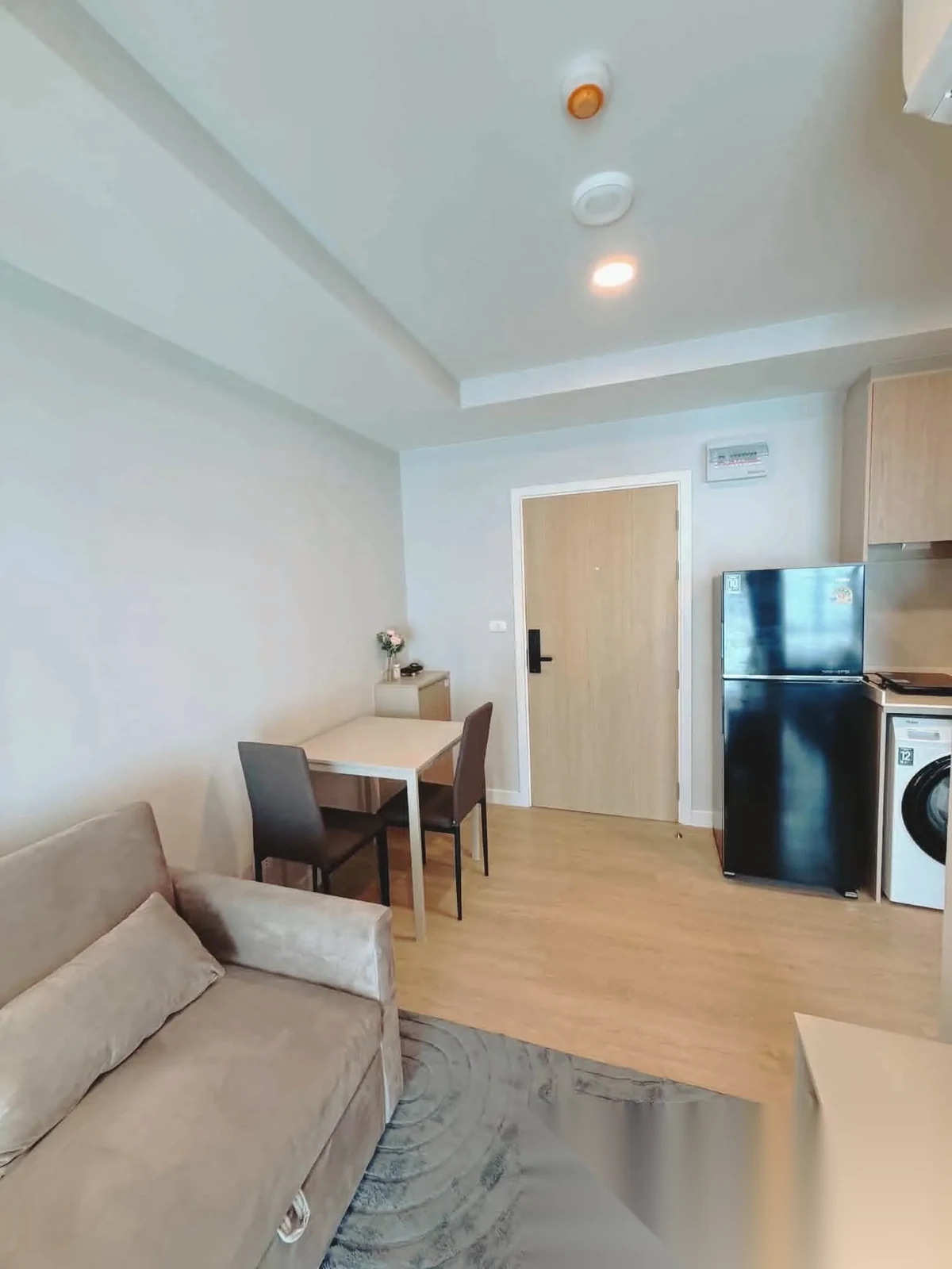 Studio Apartment for rent at The Cube Amaze complex · Si Sunthon — photo 2