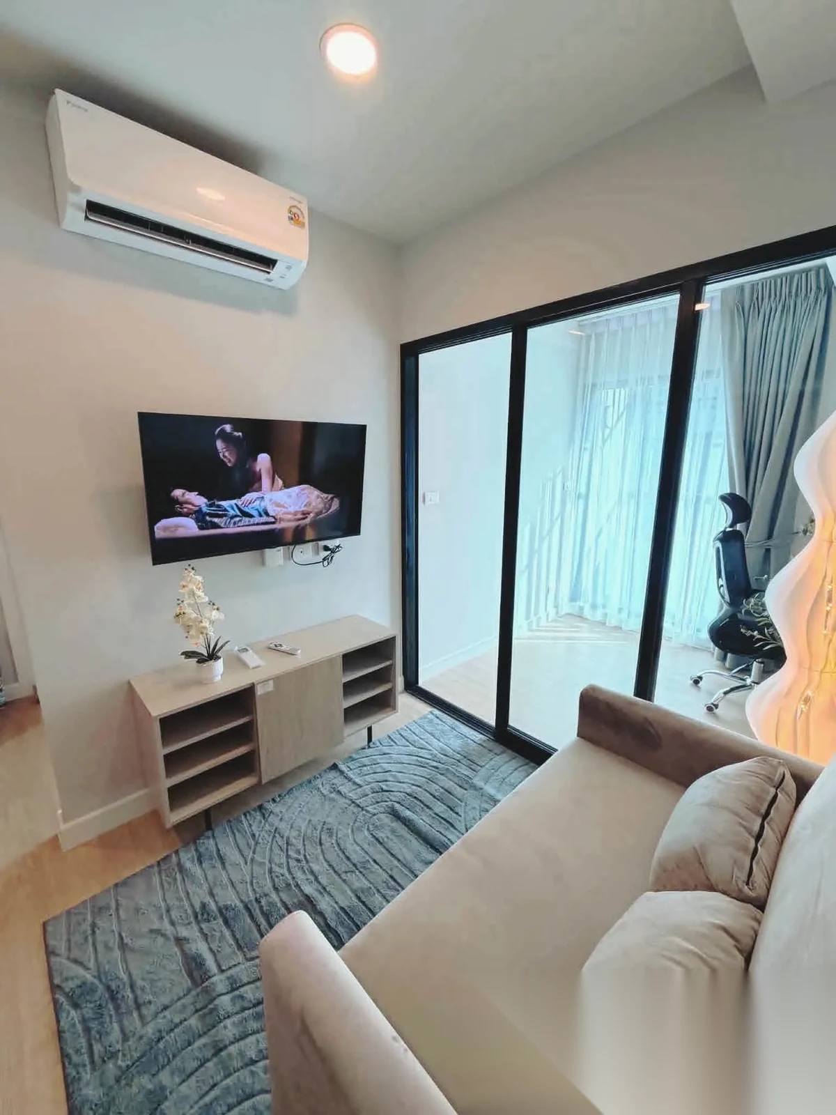 Studio Apartment for rent at The Cube Amaze complex · Si Sunthon — photo 4