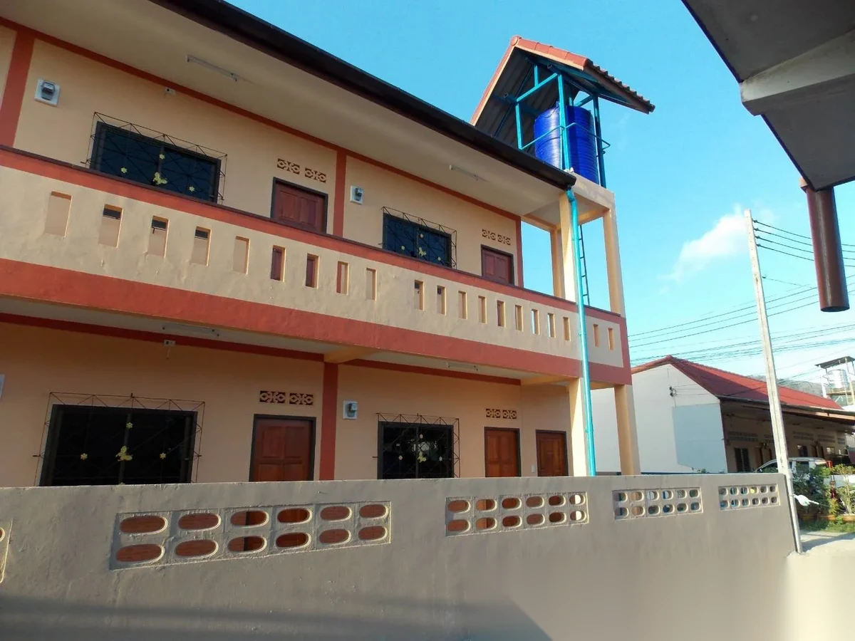 10 Bedroom Townhouse for sale
